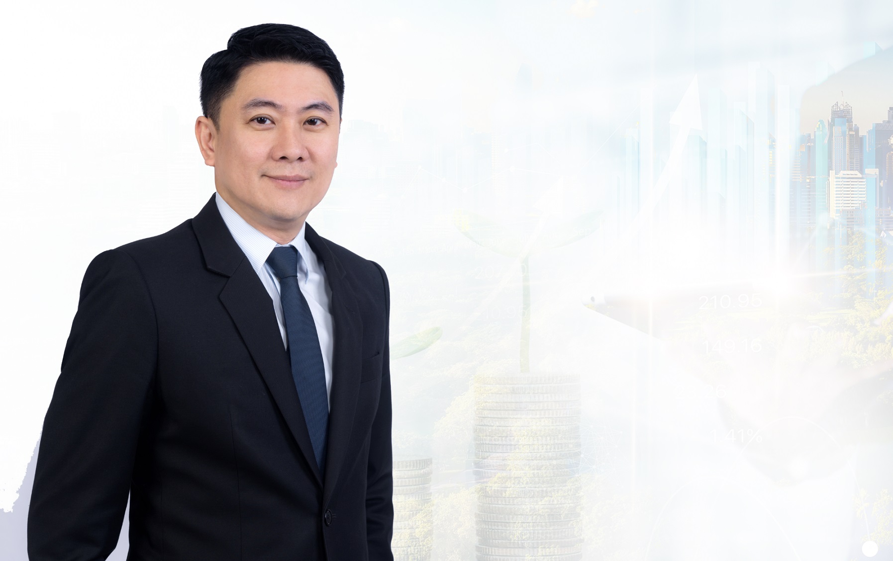 นายอมร ทรัพย์ทวีกุล รองประธานเจ้าหน้าที่บริหาร บมจ.พลังงานบริสุทธิ์ (EA)