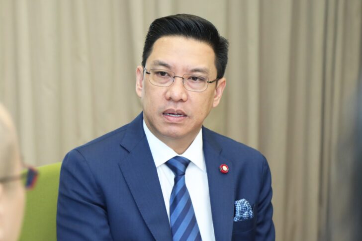 พุทธิพงษ์ ปุณณกันต์ คืนสนามการเมือง