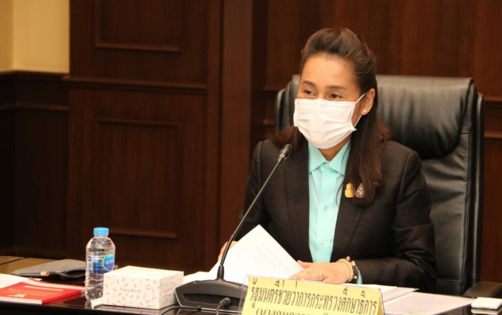 ศาลสั่งพักงาน รมช.กนกวรรณ หักเงินเดือนวันละเท่าไร จนกว่าคดีสิ้นสุด