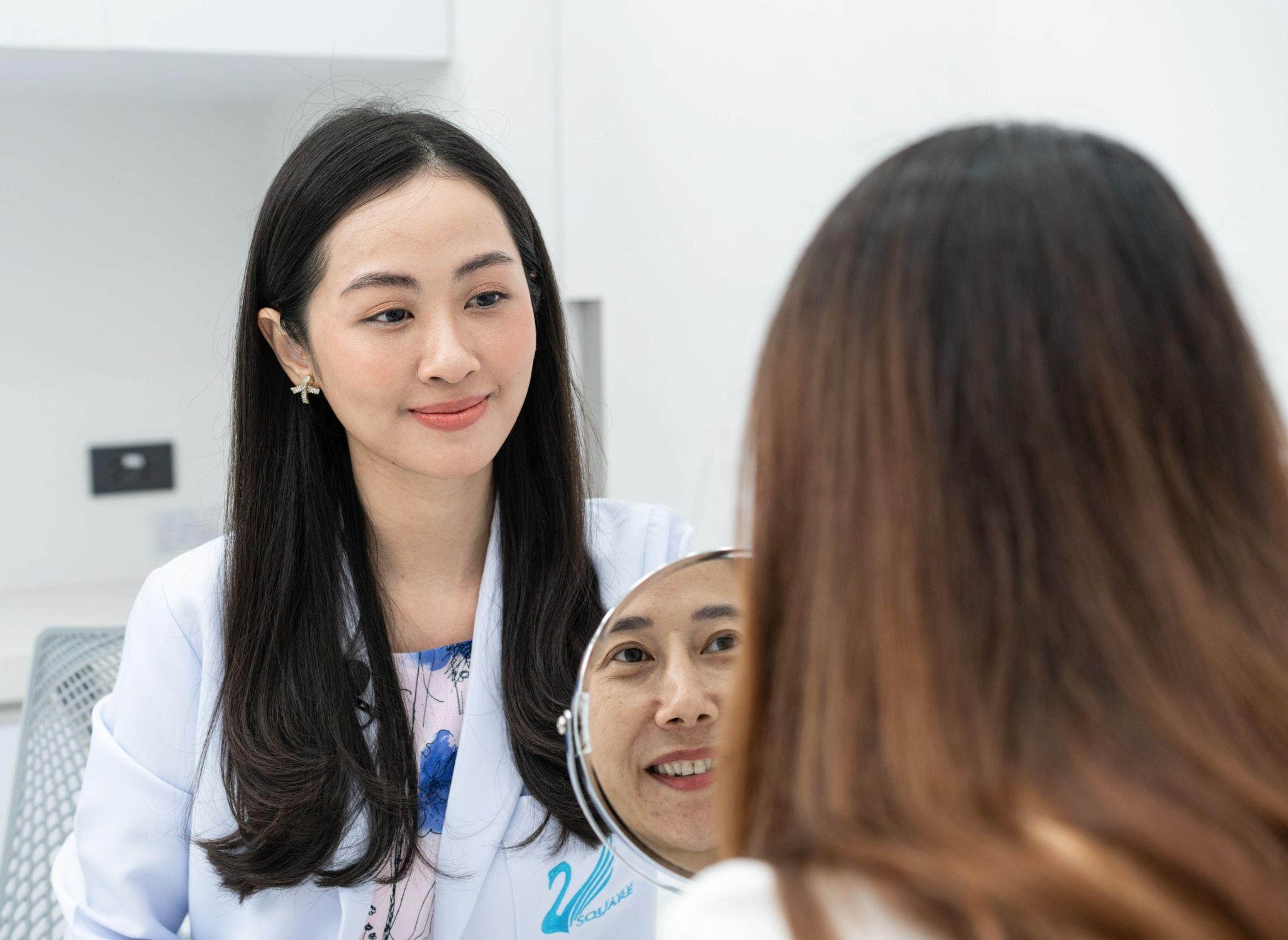โบท็อกซ์ คืออะไร ? อันตรายไหม ? ฉีดโบท็อกยี่ห้อไหนดี ? ใช้กี่ยูนิต