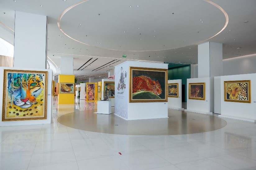 ร่วมช้อปได้บุญสวมใส่ผลิตภัณฑ์การกุศล ๙ Auspicious Colors AR Art Collecon