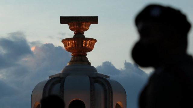 รัฐธรรมนูญ