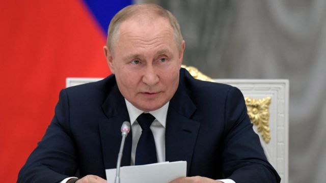 ประธานาธิบดีวลาดิเมียร์ ปูติน ของรัสเซีย เป็นหนึ่งในบุคคลที่ไม่ได้รับเชิญ