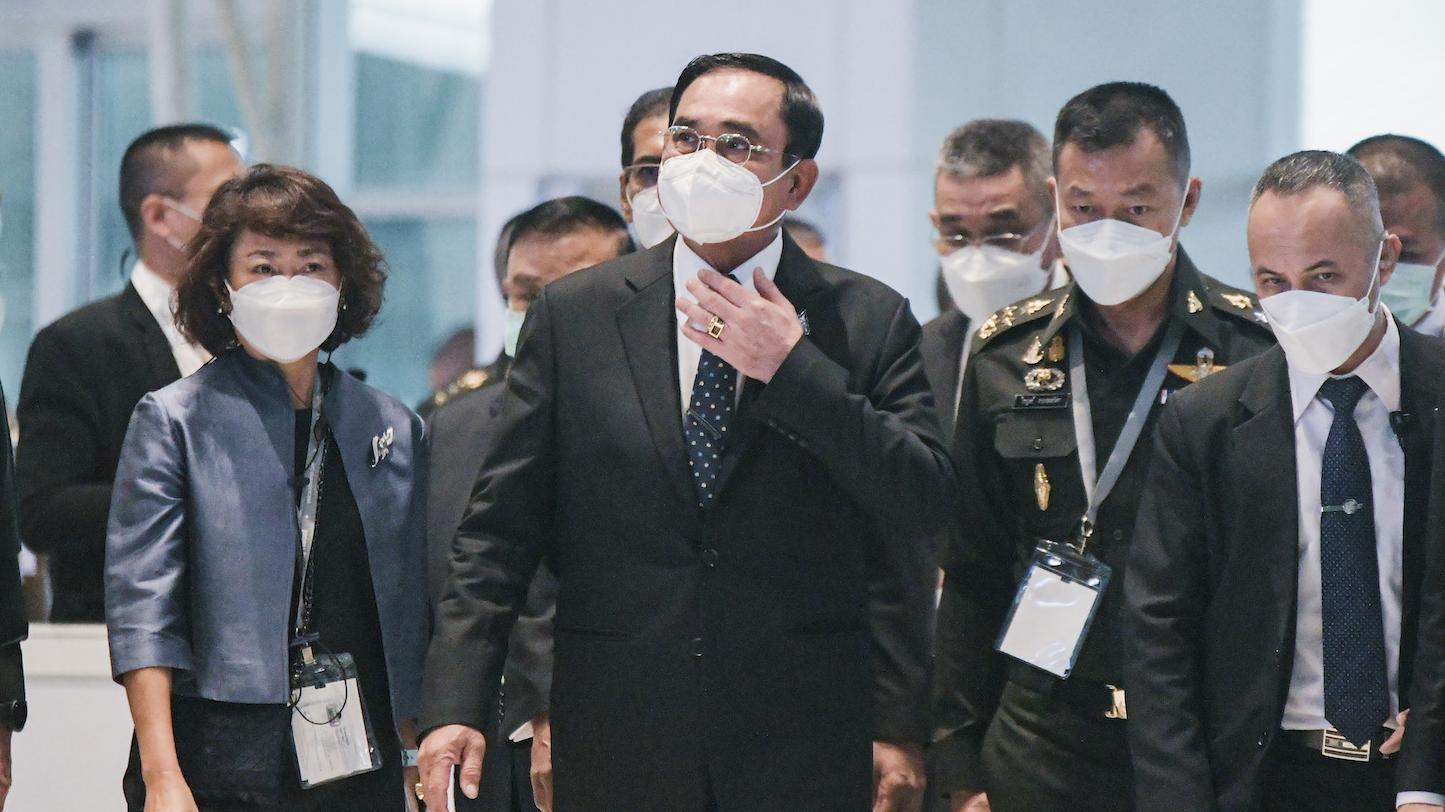 ศาลรัฐธรรมนูญถก “นายกฯ 8 ปี” กับคำชี้แจง “นายกฯ ขาดตอน”