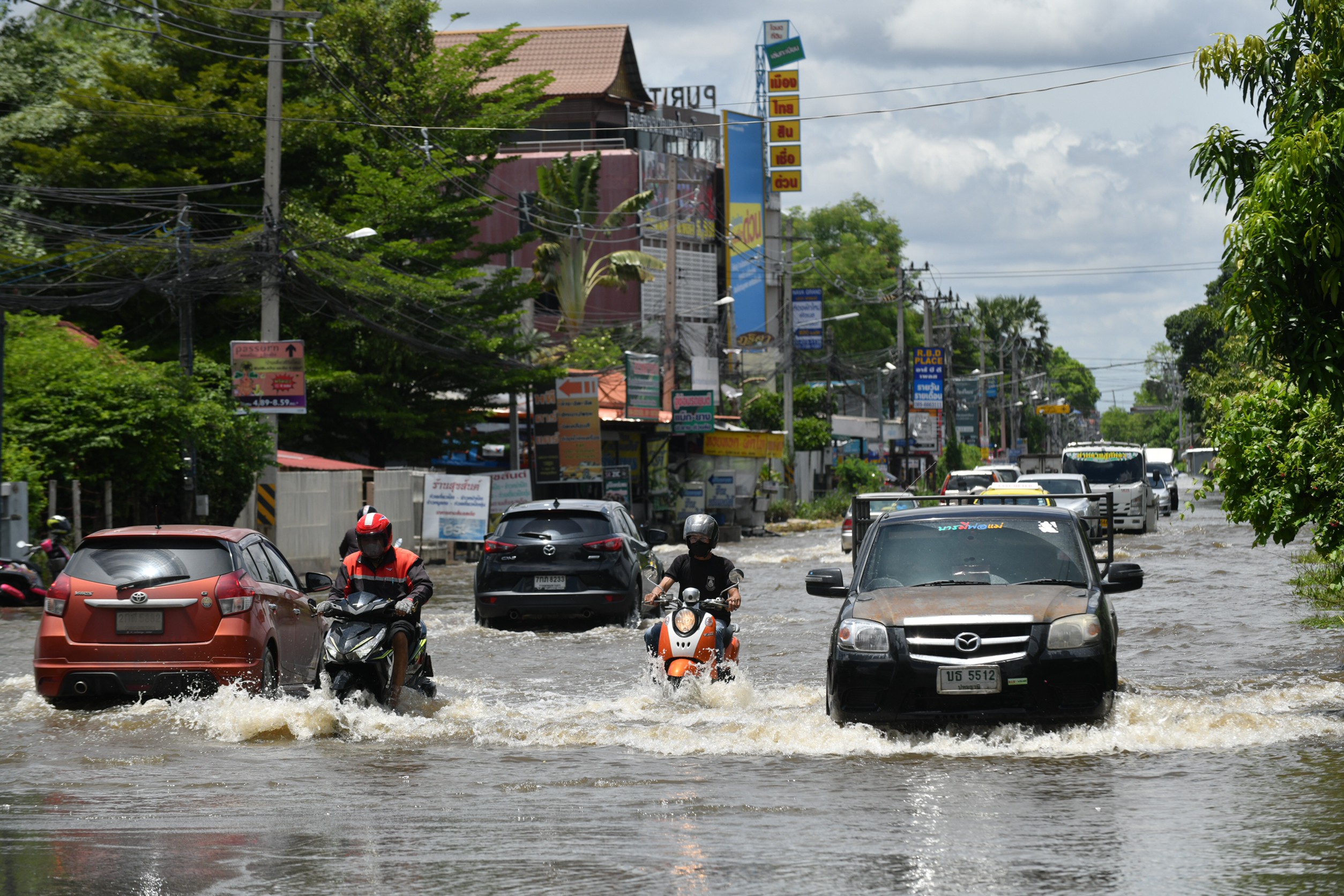 ฝนตกหนัก น้ำท่วมกทม.