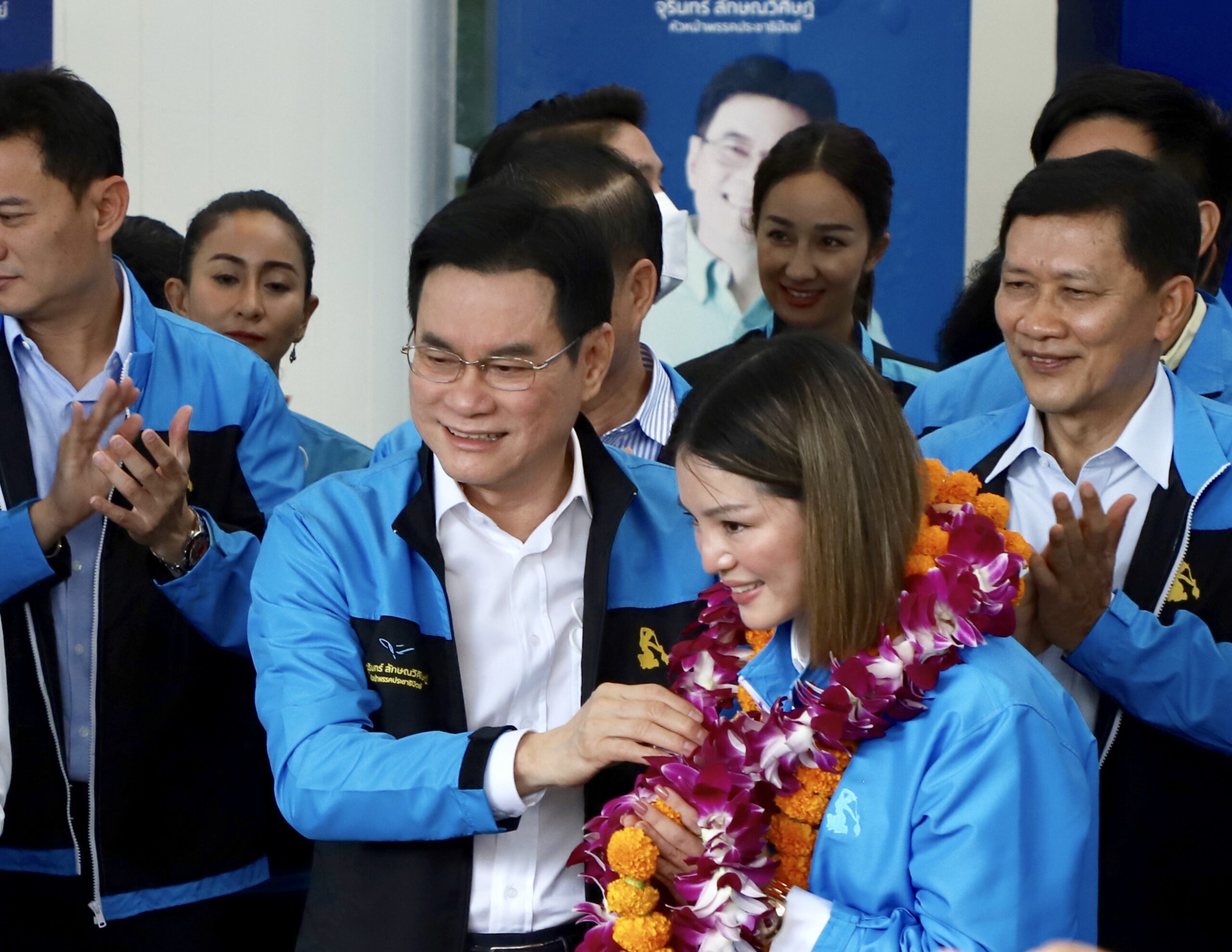 มาดามเดียร์ เปิดใจ ซบประชาธิปัตย์ ขึ้นแท่น ส.ส.ปาร์ตี้ลิสต์