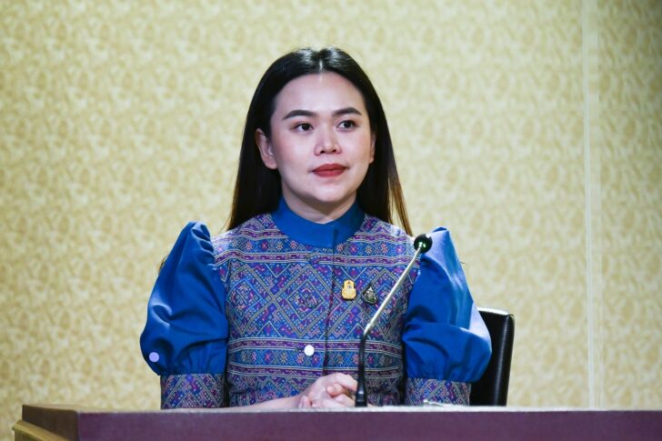ไตรศุลี ไตรสรณกุล ไตรศุลี ไตรสรณกุล