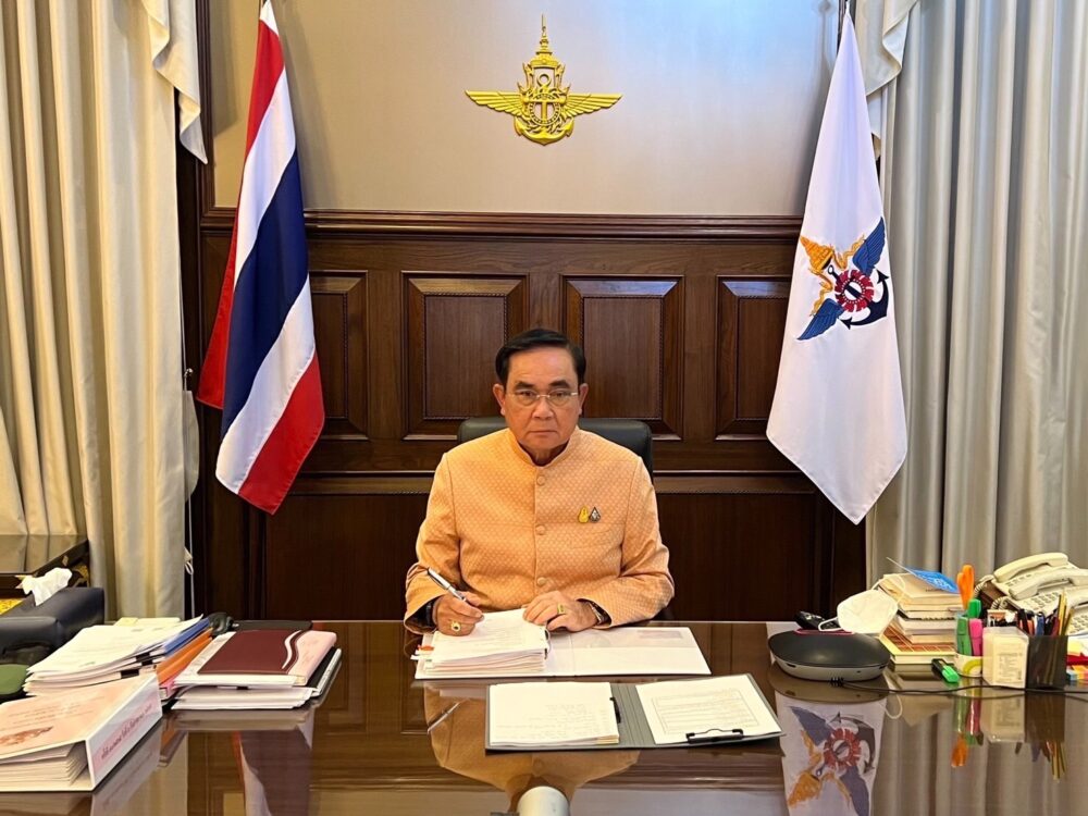 คดีนายกฯ 8 ปี เกมประลองกำลังเครือข่ายประยุทธ์ ลุ้นสัญญาณสุดท้าย