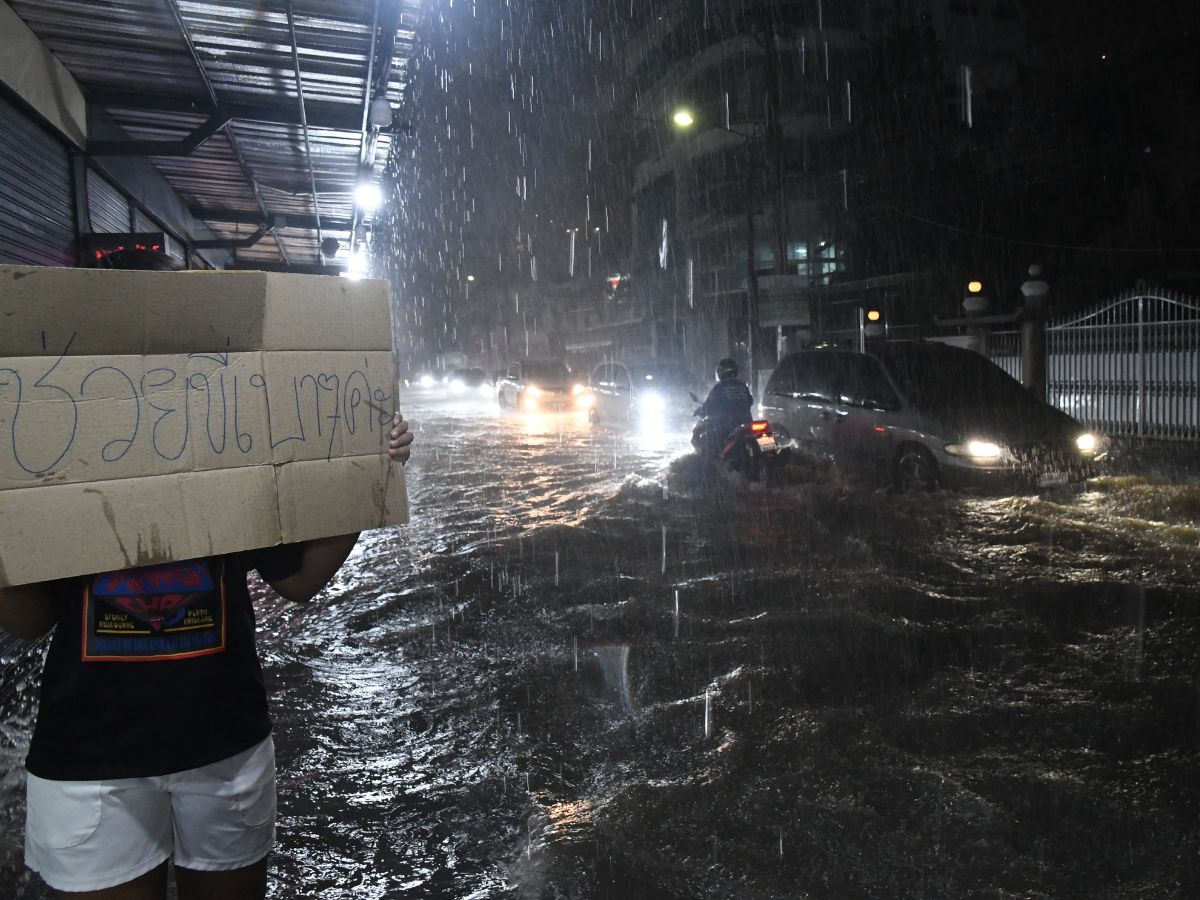 สภาพอากาศวันนี้ ฝนตกหนัก 51 จังหวัด กทม.-ปริมณฑล 80% ของพื้นที่
