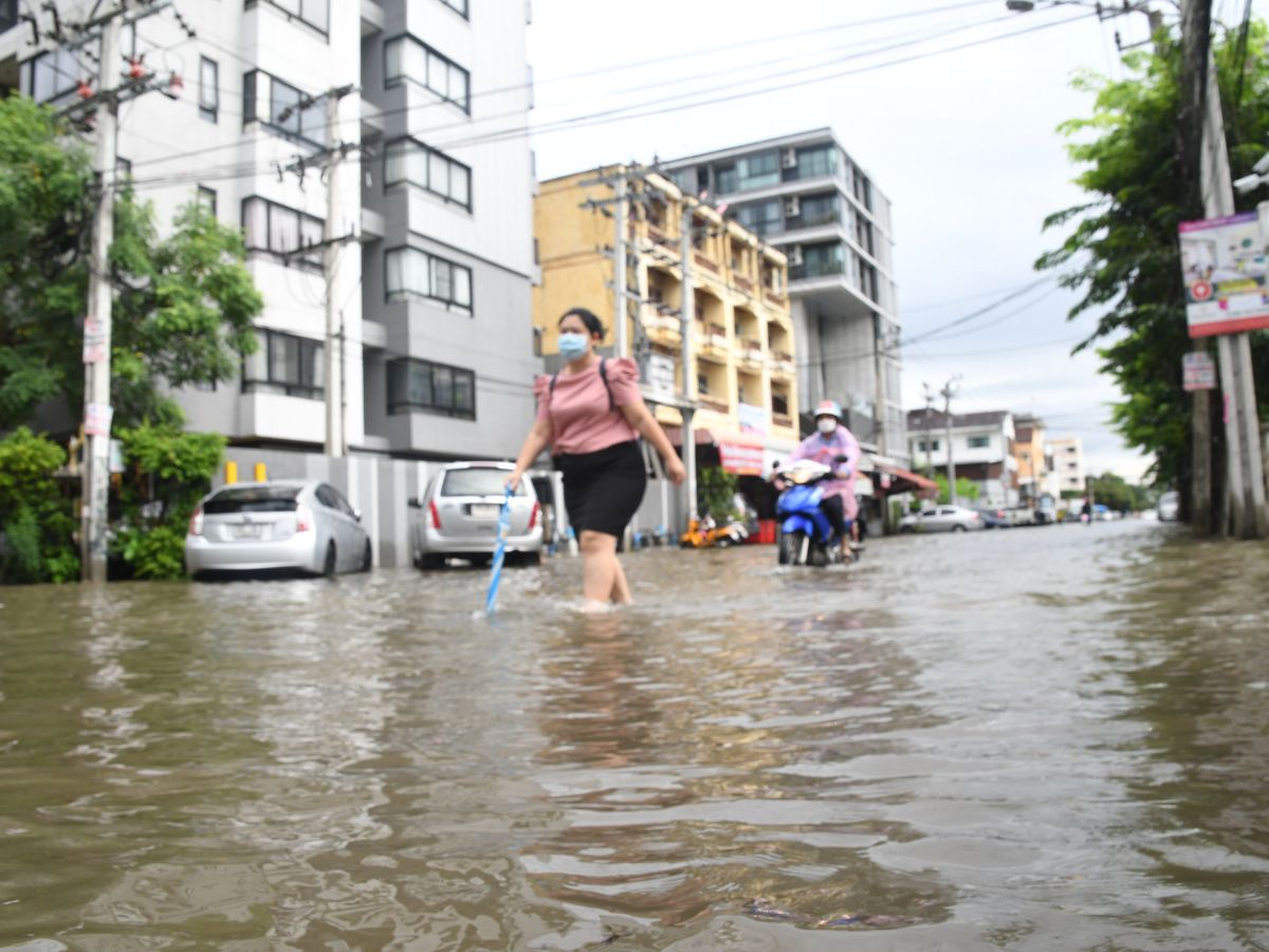 สภาพอากาศวันนี้ ฝนตกหนัก 48 จังหวัด กทม.-ปริมณฑล 70% ของพื้นที่