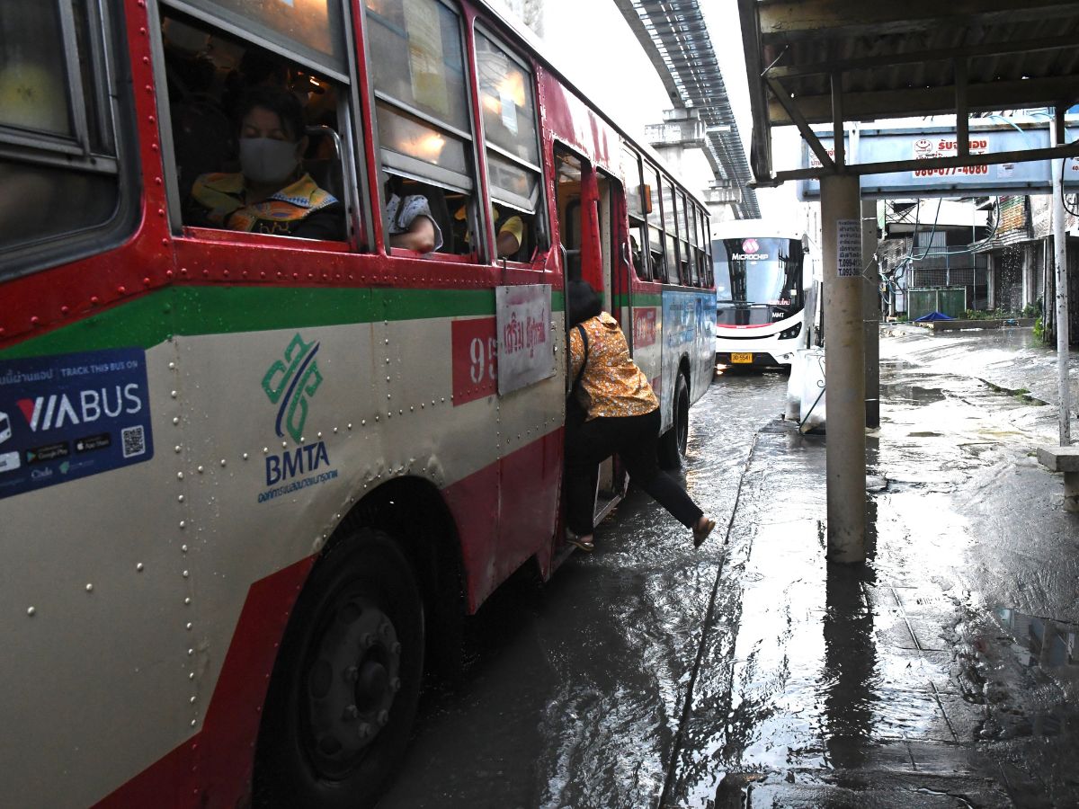กทม.เตือน ฝนตกวันนี้ 16.00-23.00 น. ครอบคลุม 12 เขต