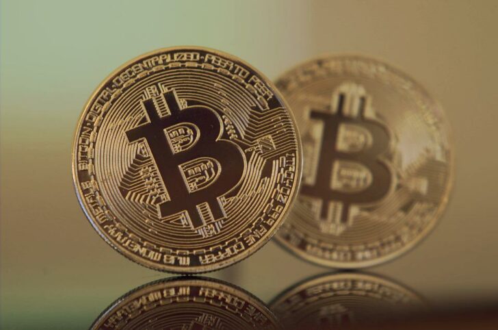 bitcoin-2868703_960_720
