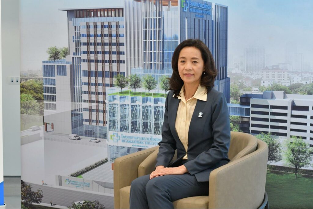 พญ. จันทรตรี ดารกานนท์