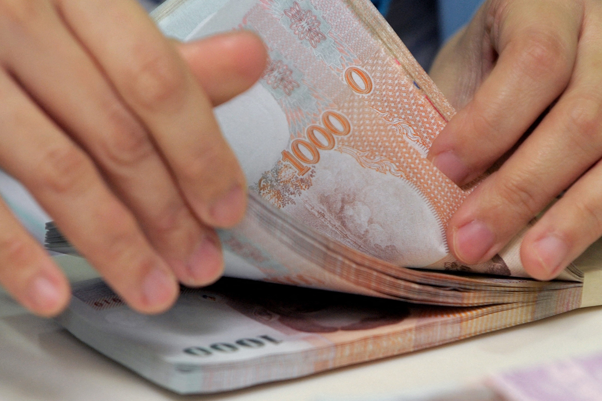 เงินบาทผันผวน ตลาดติดตามการประชุมธนาคารกลางสำคัญตลอดทั้งสัปดาห์