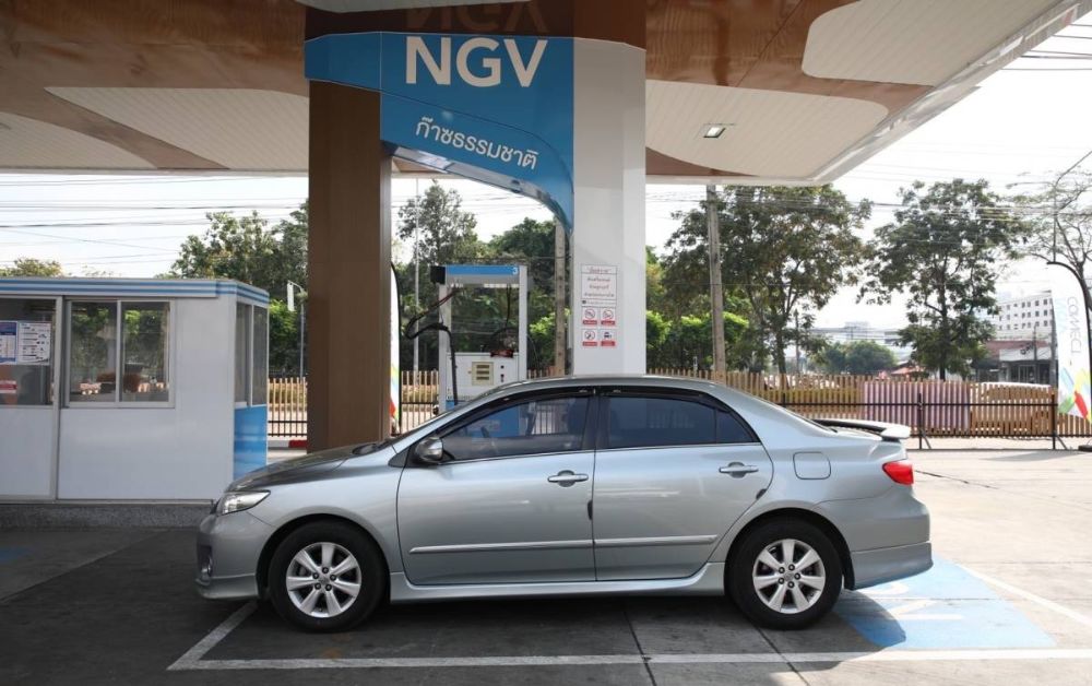 ขึ้นราคา NGV 1 บาทต่อกิโลกรัม ตุลาคมตรึง LPG 408 บาท/ถัง