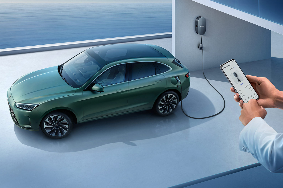 Tech Times : รถยนต์ EV กระแสฮิตที่ยังลุ้นเสี่ยง