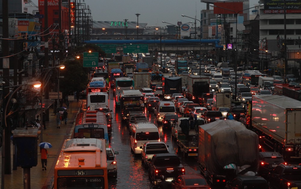 รังสิต ประกาศเลี่ยงเส้นทาง ถนนเลียบคลอง สะพานแดง-สะพานฟ้า