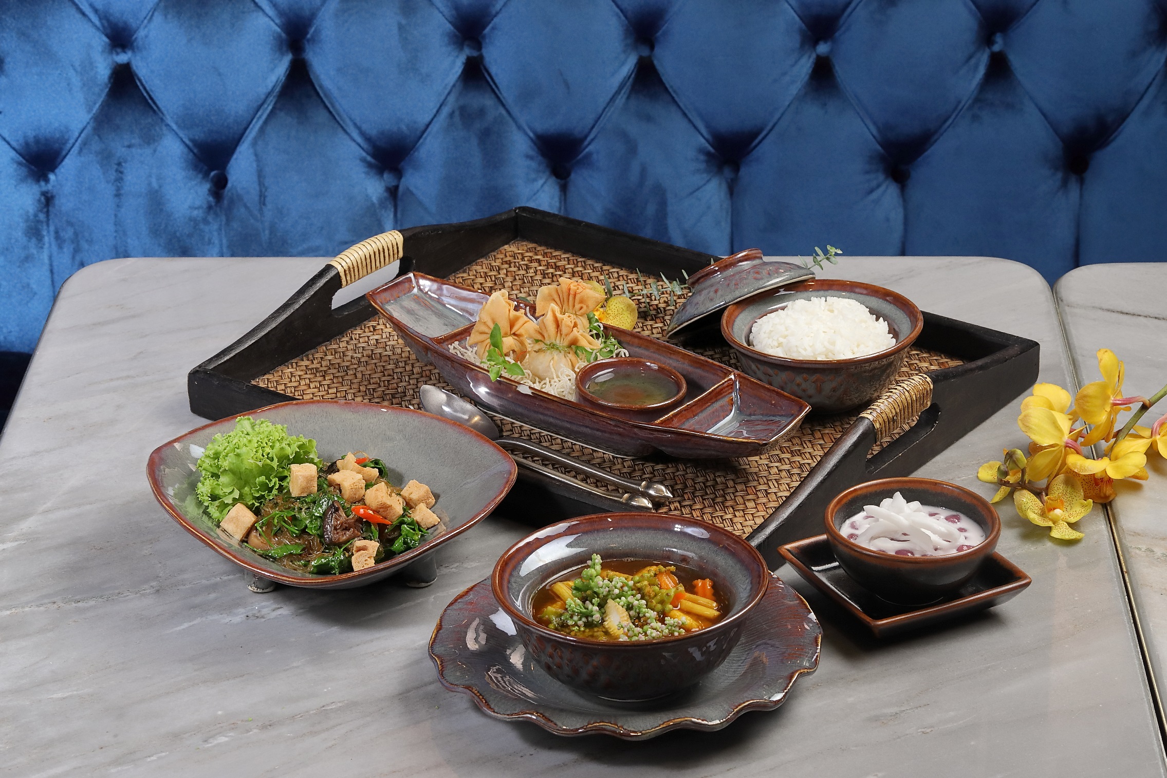 อาหารเจ ร้านอาหารไทยทองหล่อ