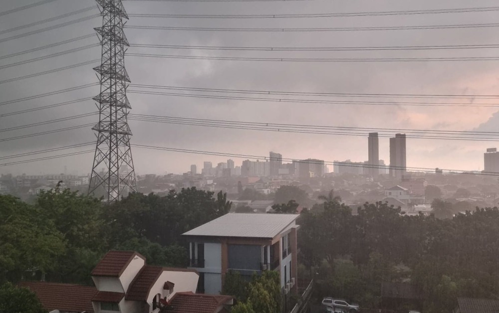 กรุงเทพฯเตือน วันนี้ฝนตกครอบคลุม 7 เขต 15.00-21.00 น.