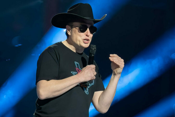 FILES-US-INTERNET-TWITTER-MERGER-ECONOMY-MUSK-IT