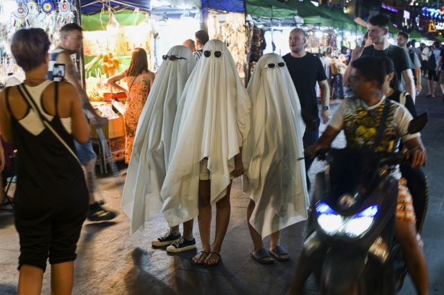 ผี บนถนนข้าวสาร