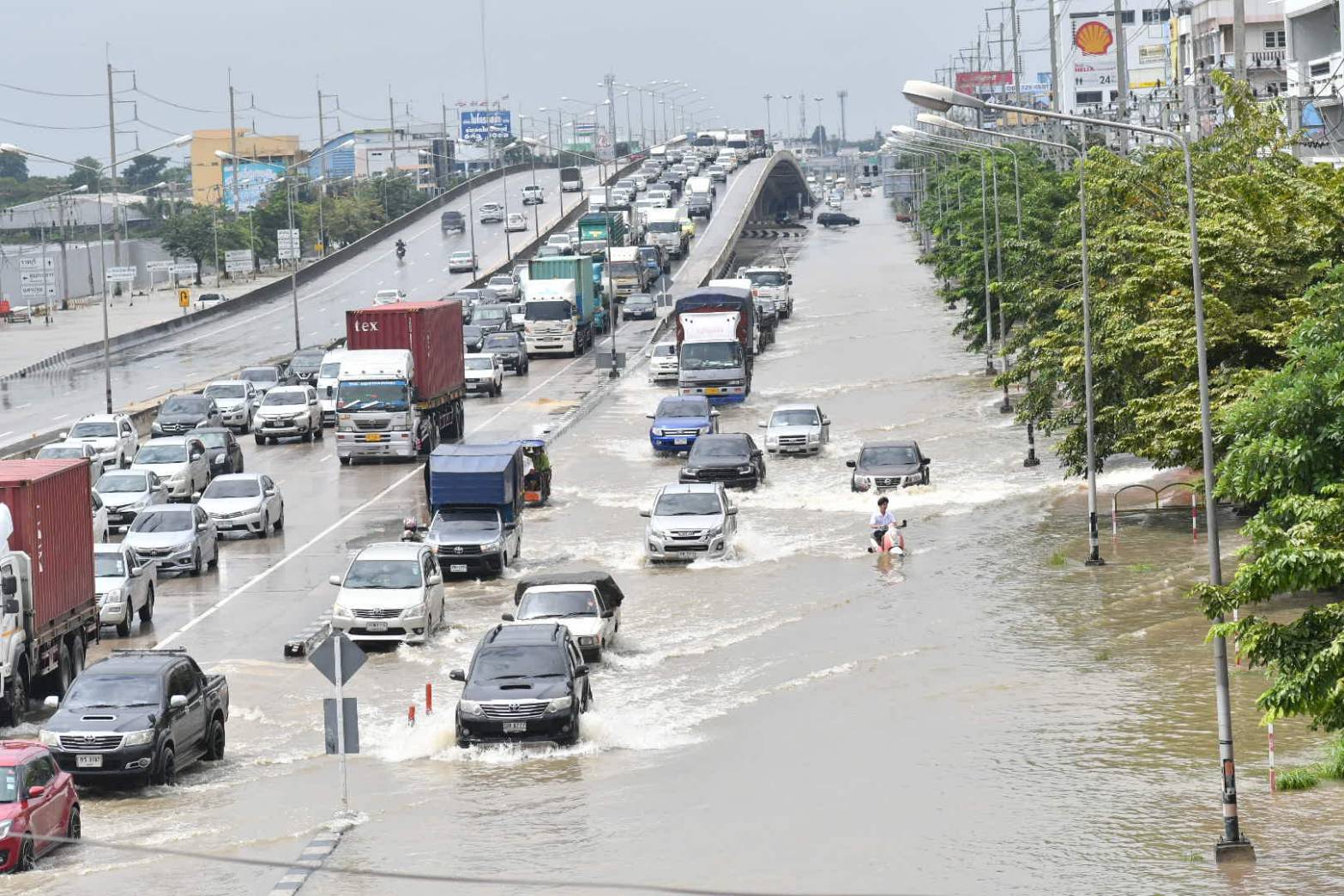 กรมอุตุฯเตือนฉบับสุดท้าย อากาศแปรปรวน ใต้ฝนตกหนัก กลาง-กทม.ฝนเพิ่ม