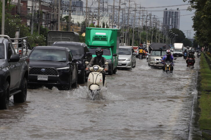 กทม.ฝนตกหนัก-น้ำท่วม