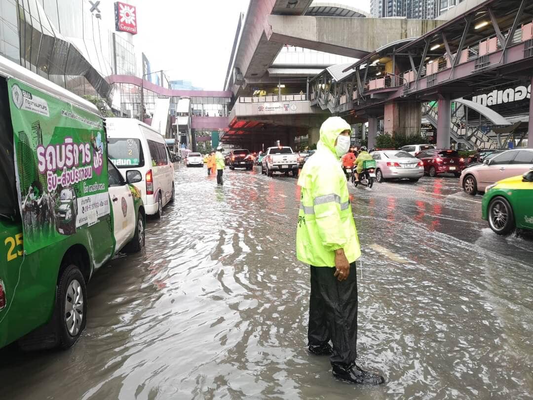 สำนักการระบายน้ำ กรุงเทพฯ เผยระดับน้ำล่าสุด วันนี้ ต่ำแนวเขื่อน 1 เมตร