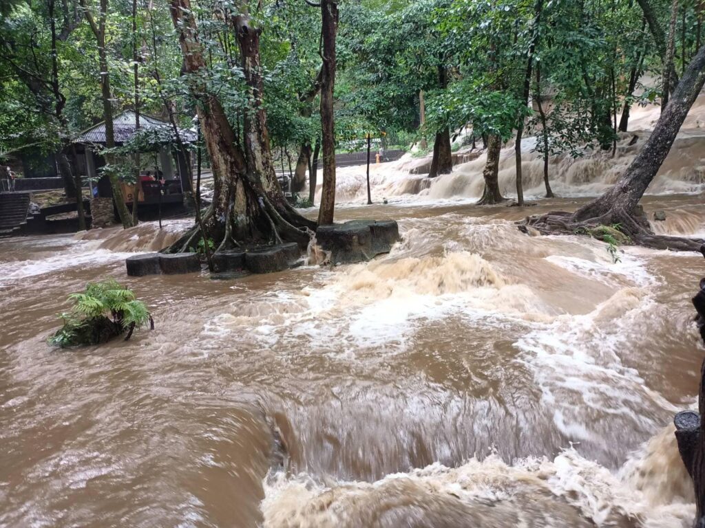 น้ำตกไทรโยคน้อย