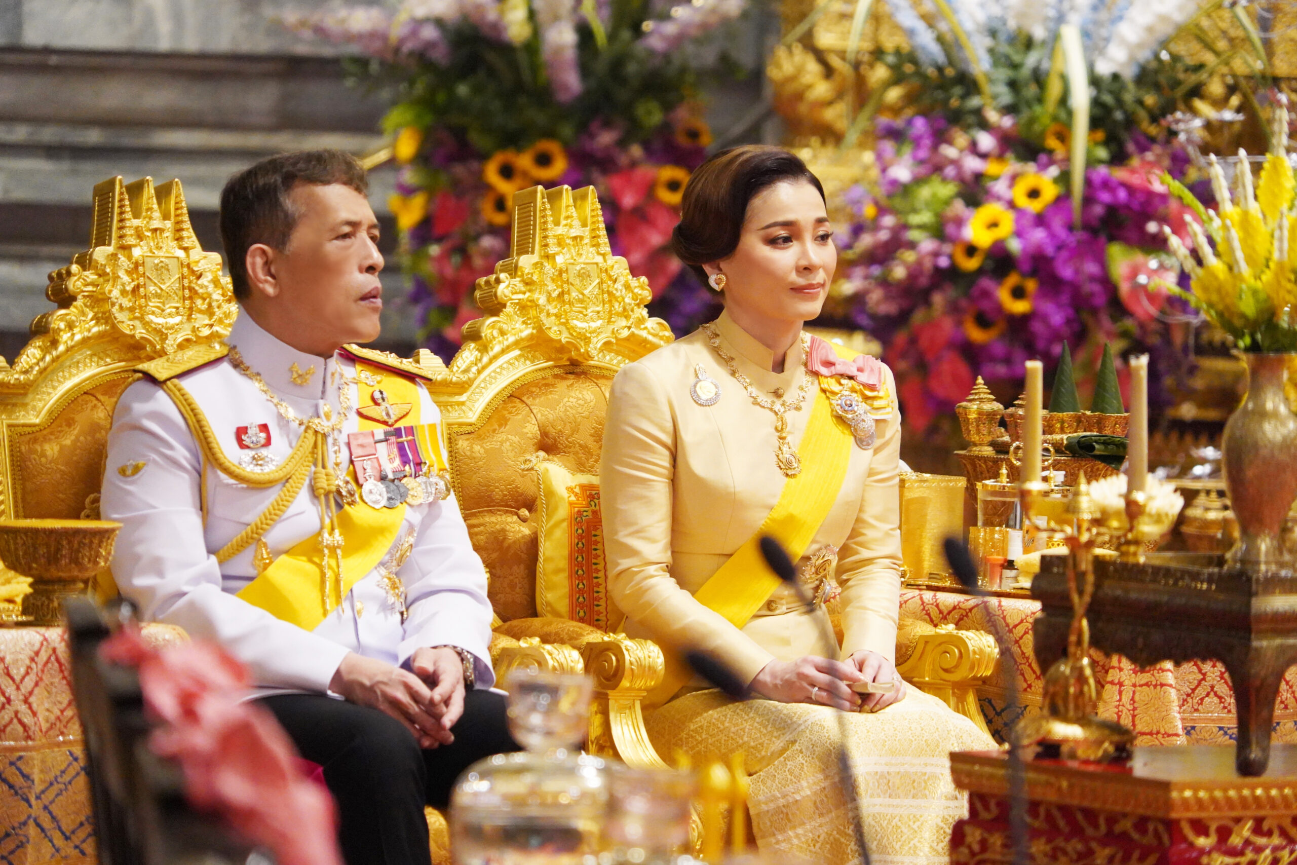 ในหลวง พระราชินี ทรงบำเพ็ญพระราชกุศลวันคล้ายวันสวรรคต ร.9 พ.ศ. 2565