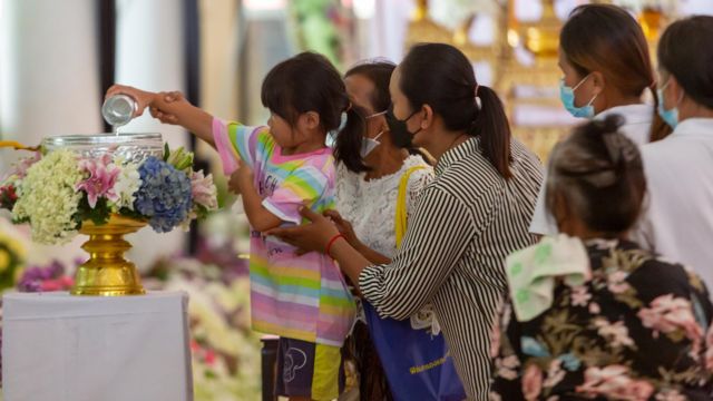 พิธีสวดอภิธรรมจะมีถึงวันที่ 10 ต.ค. และพิธีพระราชทานเพลิงศพในวันที่ 11 ต.ค.