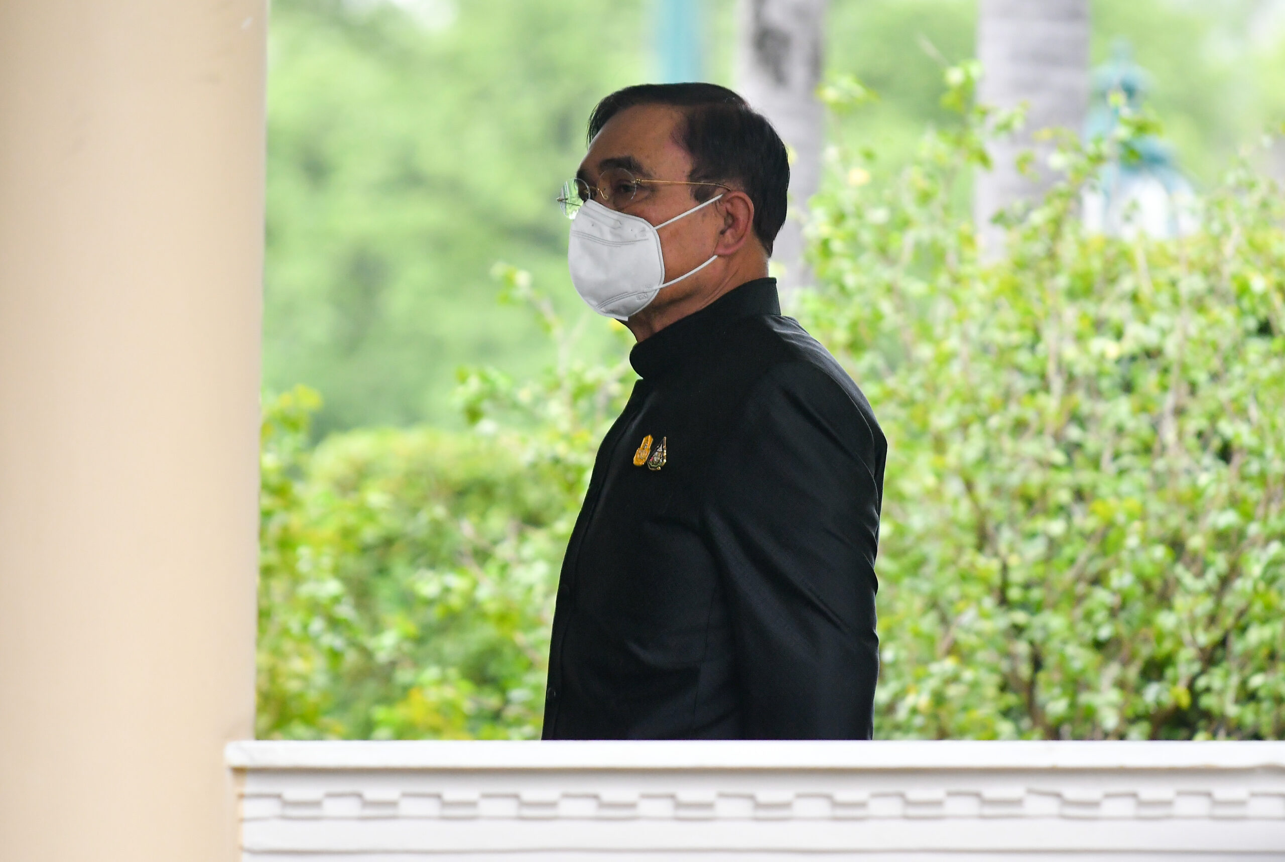 ประยุทธ์ นั่งหัวโต๊ะ ถกแก้ปัญหายาเสพติด-อาวุธปืน