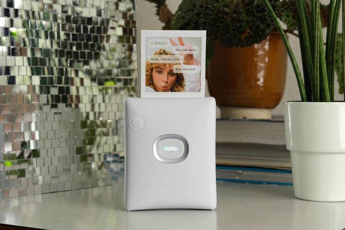 ฟูจิฟิล์ม เปิดตัว INSTAX SQUARE Link พรินเตอร์พกพารุ่นใหม่
