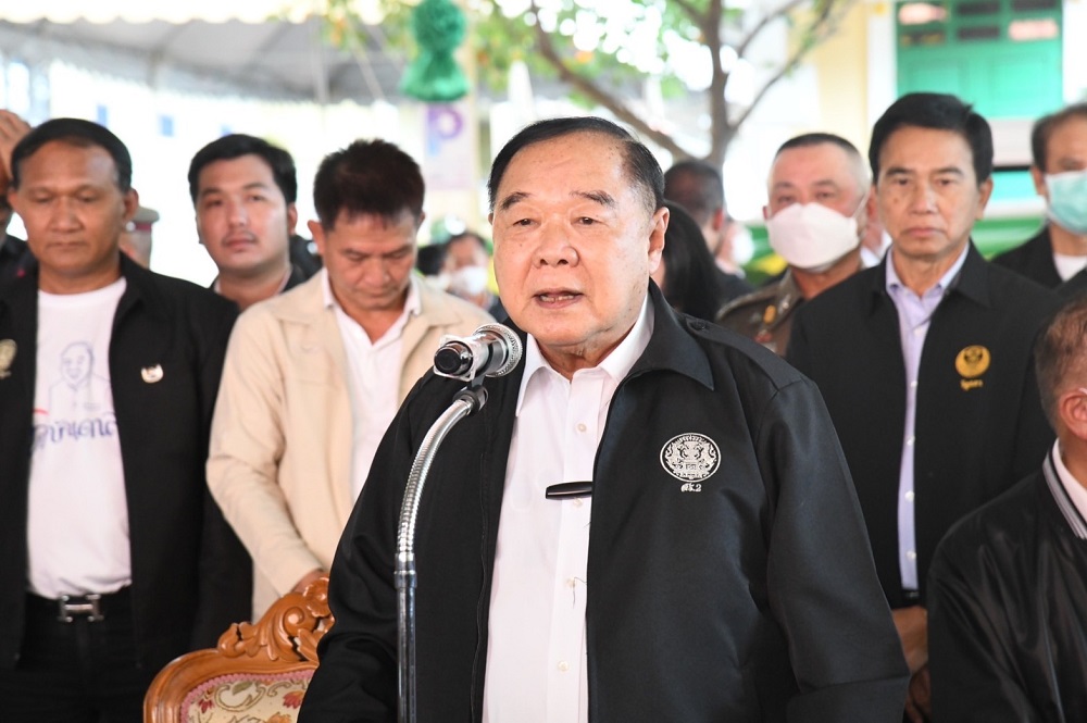ประวิตร วงษ์สุวรรณ ปทุมธานี น้ำท่วม