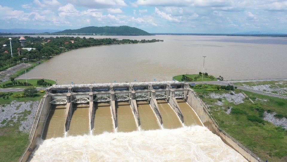 เขื่อนป่าสักฯ ทยอยปรับลดการระบายน้ำท้ายเขื่อน หลังน้ำเหนือลดลง