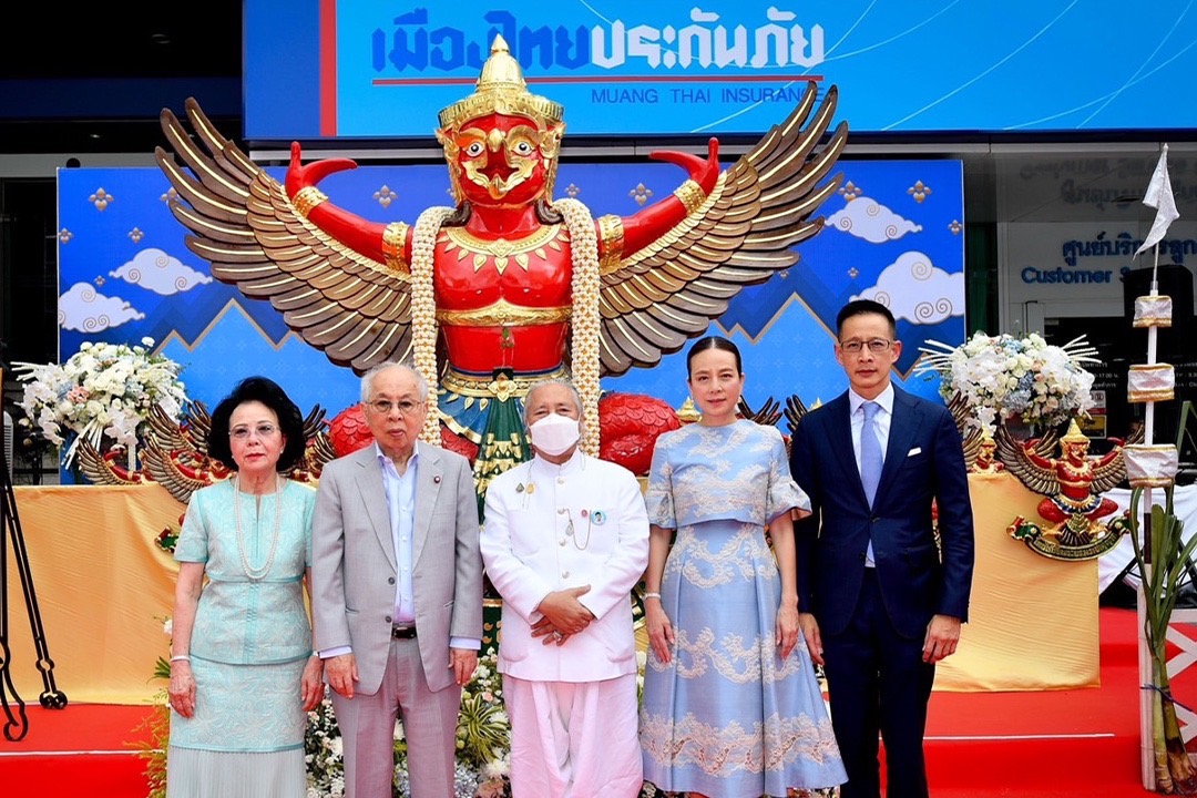 ตระกูล “ล่ำซำ” จัดพิธีอัญเชิญพระครุฑพ่าห์ วาระครบรอบ 90 ปี เมืองไทยประกันภัย
