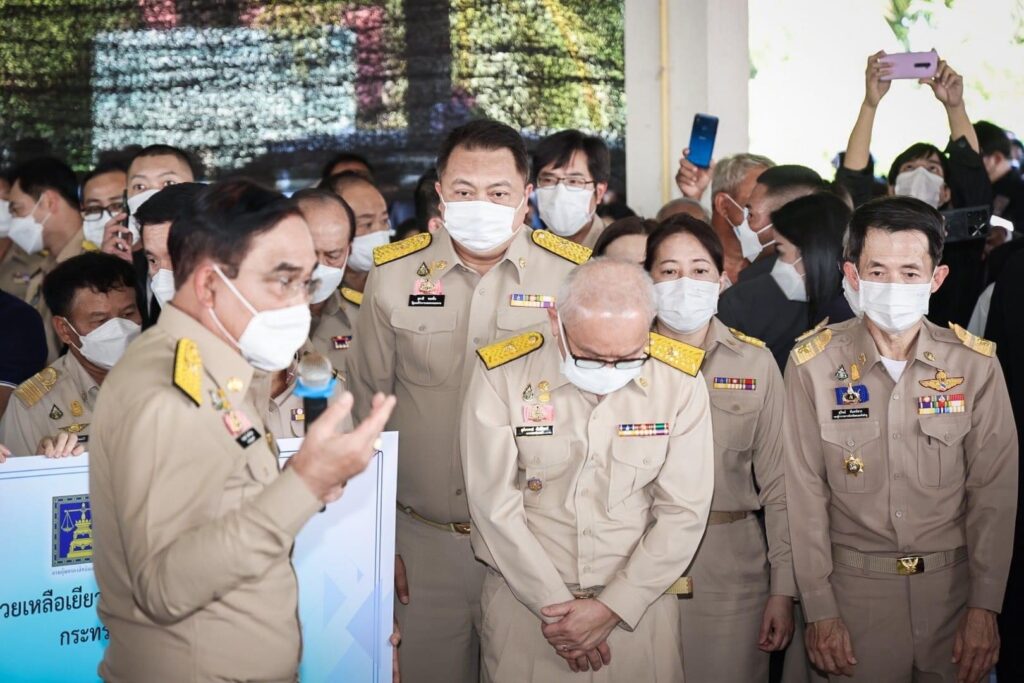รัฐบาลเยียวยาช่วยครอบครัวผู้สูญเสีย เหตุกราดยิงหนองบัวลำภู