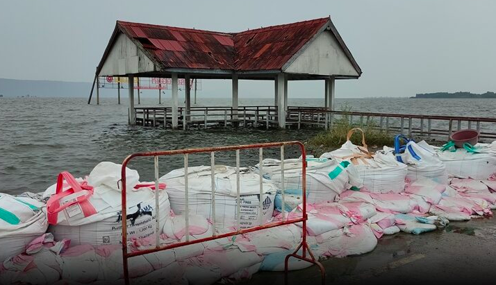 หนองบัวลำภู ลุ้นระทึก เขื่อนอุบลรัตน์น้ำปริ่ม หวั่นพายุเซินกาซ้ำเติม