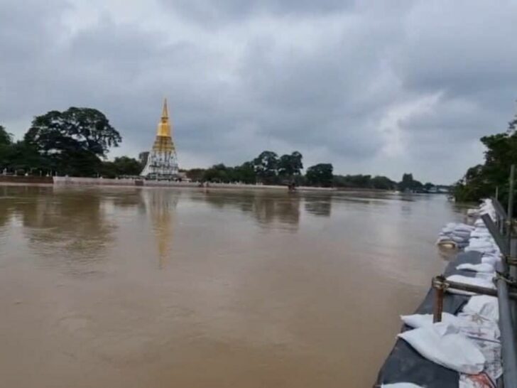 น้ำท่วมอยุธยา อยุธยา เร่งป้องสถานที่สำคัญเพิ่มเติม เขื่อนเจ้าพระยาระบายน้ำเพิ่ม