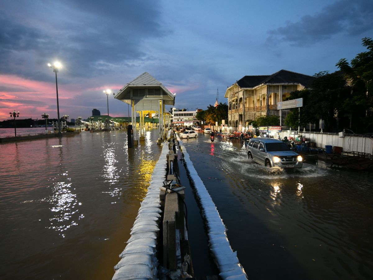 นนทบุรี ประกาศพื้นที่ประสบภัยน้ำท่วมอีก 2 อำเภอ