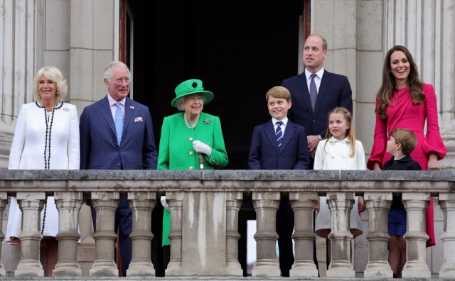 Camilla, Duchess of Cornwall, Prince Charles, Queen Elizabeth, Prince George, Prince William, Princess Charlotte, Prince Louis and Catherine, Duchess of Cambridge