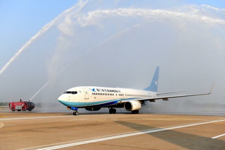 CHINA-HUBEI-WUHAN-FIRST FLIGHT-ARRIVAL (CN) ายการบินเซี่ยเหมิน แอร์ไลนส์ (Xiamen Airlines)