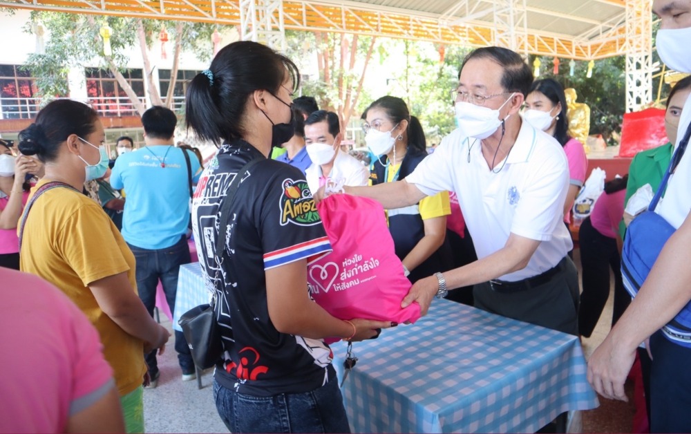 ขุนคลังลงพื้นที่ ช่วยเหลือผู้ประสบอุทกภัย จ.อุบลราชธานี