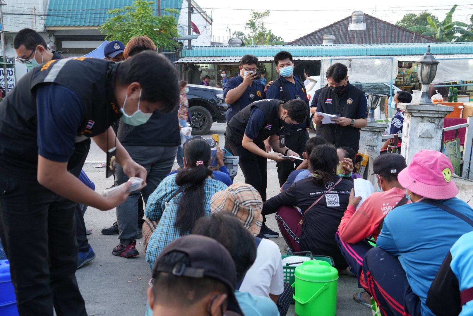 กระทรวงแรงงาน กวาดล้างแรงงานต่างด้าวผิดกฎหมาย ซอยกีบหมู