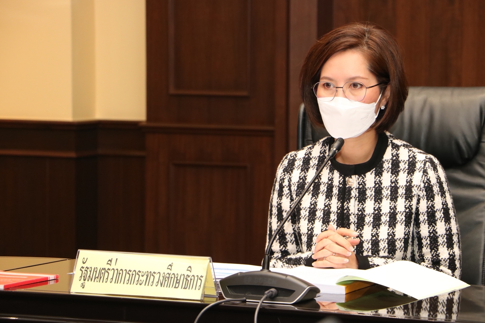 ศธ.ขานรับ ประยุทธ์ ใช้มาตรการเข้มสกัดยาเสพติด-อาวุธปืนในโรงเรียน 