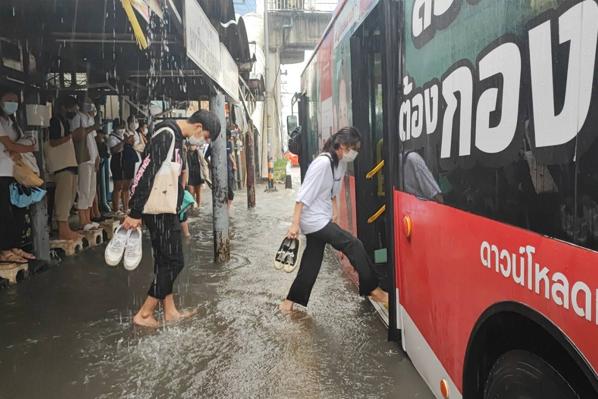 กางแผนสกัดน้ำท่วมกรุงเทพฯ “ประวิตร” ไฟเขียว 2 โปรเจ็กต์ของบปี’67
