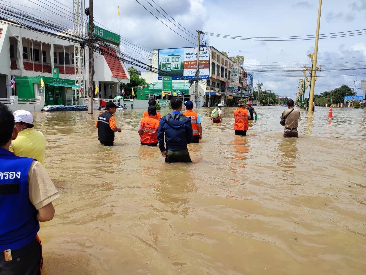ผู้ว่าฯชัยภูมิเผยน้ำท่วมหนักครึ่งจังหวัด น้ำเขื่อนลำปะทาวหนุนสูงต่อเนื่อง