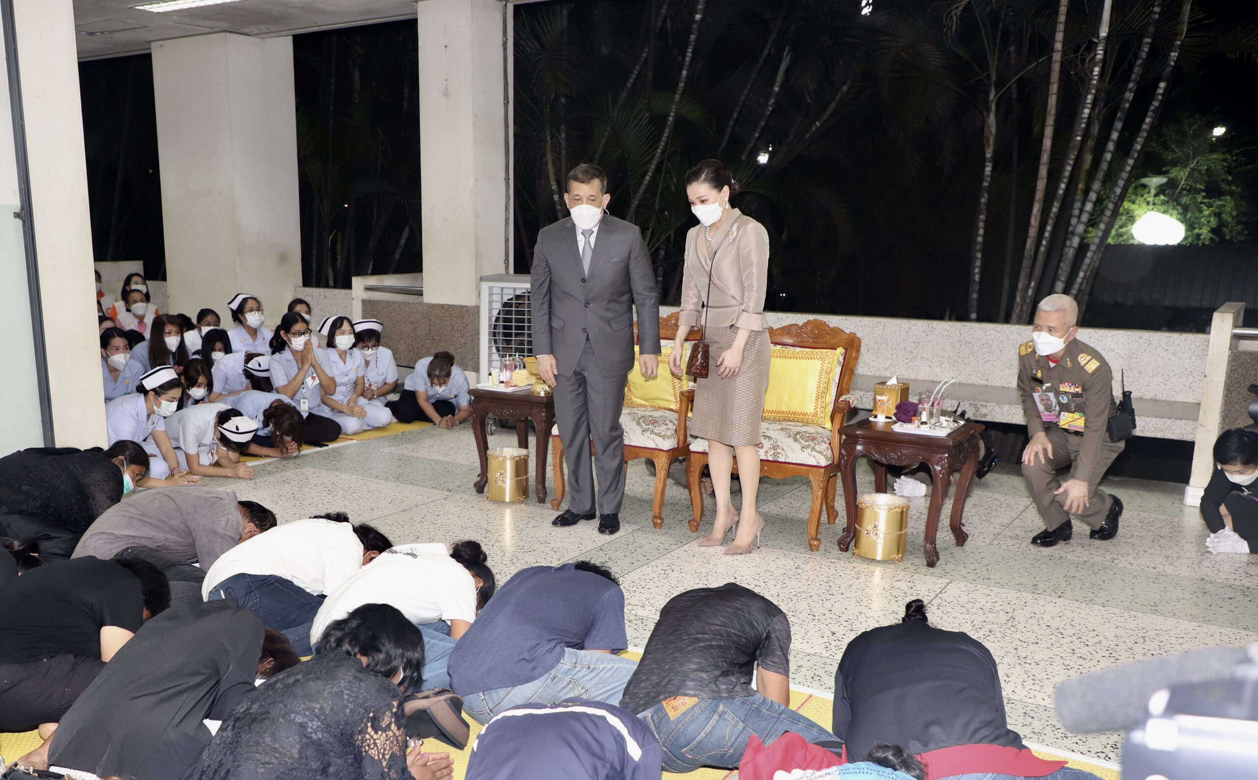 ในหลวงมีพระราชดำรัส รู้สึกเสียใจเศร้าสลดใจมาก กับผู้สูญเสีย จ.หนองบัวลำภู