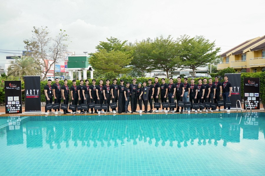 ARTY PROFESSIONAL อบรมแต่งหน้าสไตล์ “Natural Look” ให้กับผู้เข้าประกวด Man Hot Star International 2022
