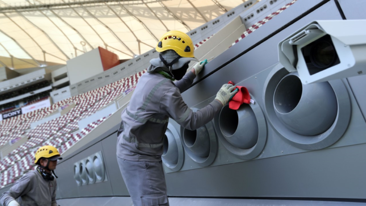 _127566672_qatarworkers2.png